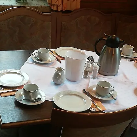 Erfurth Hotell *